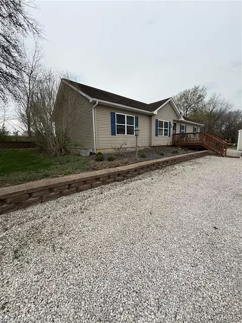 10901 Emerald Mound Grange Rd, Lebanon, IL 62254
