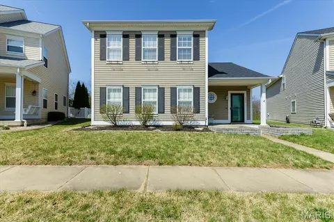 1031 Glengarry Dr, Wentzville, MO 63385
