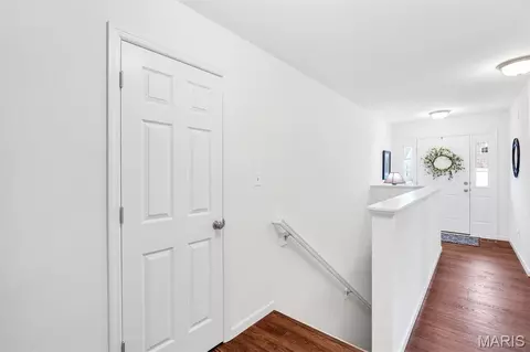 Entry Way - 1534 Cascade Ln, Eureka, MO 63025 photo 2 of 2