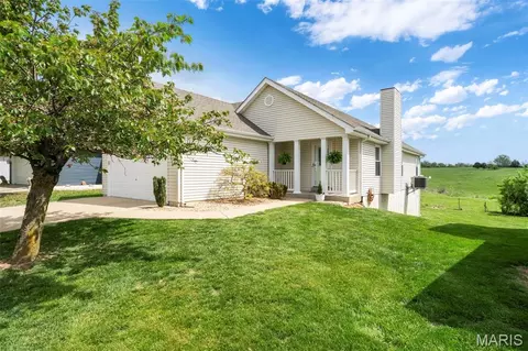 134 Autumn Oaks Dr, Troy, MO 63379