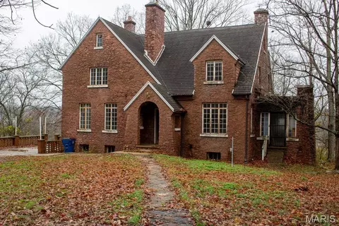102 Vine St, Marble Hill, MO 63764