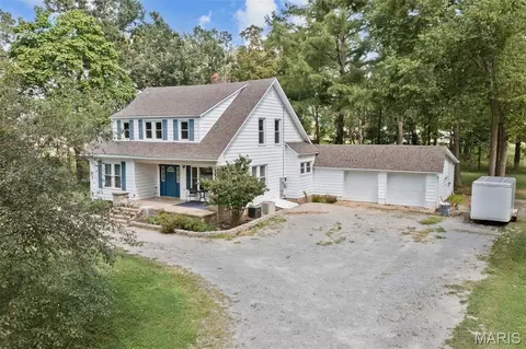 5961 Busiek Rd, Farmington, MO 63640