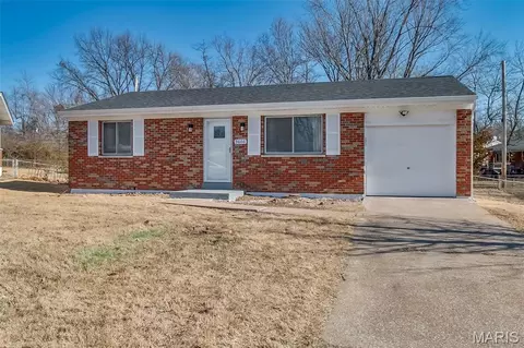 9606 Lifford Ct, Saint Louis, MO 63136