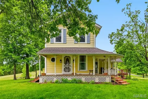 Exterior - 11 Skyview Way, Pacific, MO 63069 photo 2 of 36