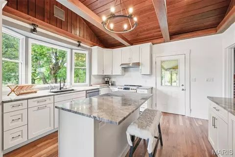 Kitchen - 11 Skyview Way, Pacific, MO 63069 photo 6 of 6