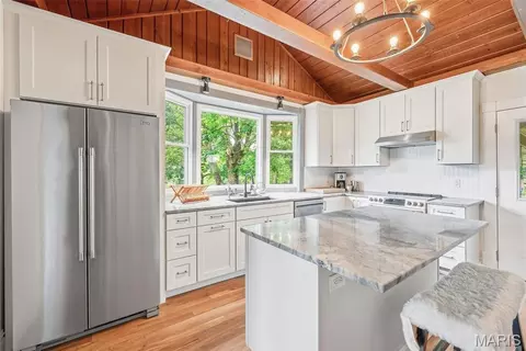 Kitchen - 11 Skyview Way, Pacific, MO 63069 photo 5 of 6