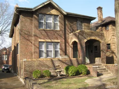 7359 Amherst Ave, University City, MO 63130