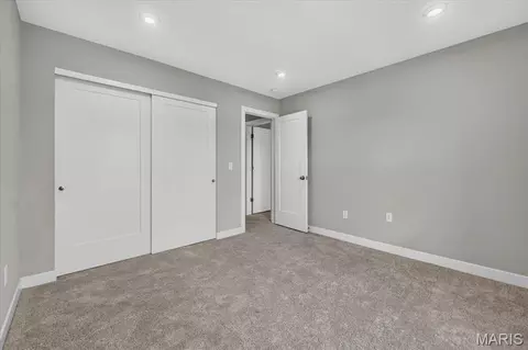 Bedroom - 8933 Eager Rd, Saint Louis, MO 63144 photo 4 of 6