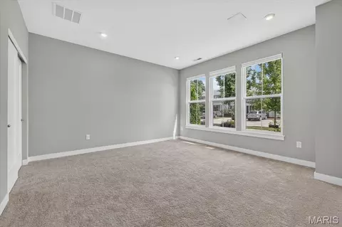 Other - 8933 Eager Rd, Saint Louis, MO 63144 photo 3 of 6