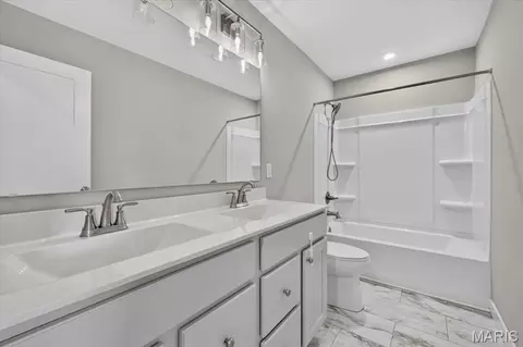 Bath - 8933 Eager Rd, Saint Louis, MO 63144 photo 5 of 6