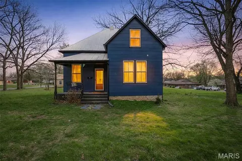 170 Seraphin St, Sainte Genevieve, MO 63670