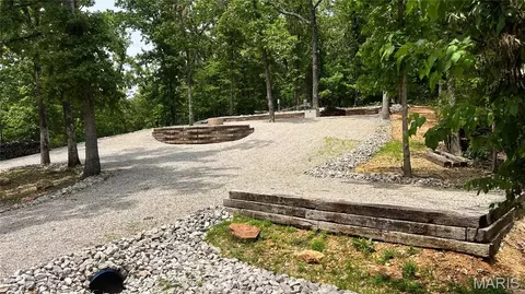 1036 Erie Trail Dr, Perryville, MO 63775