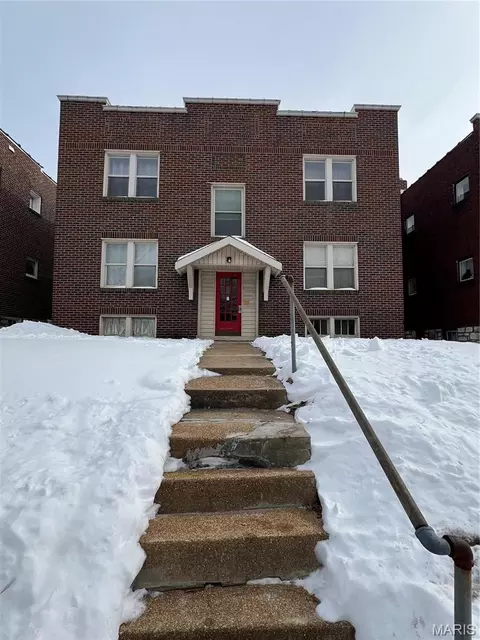 1404 Woodland Dr, Richmond Heights, MO 63117
