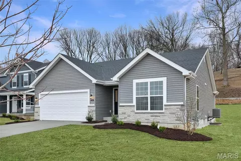 28 Shady Elm Ct, Saint Charles, MO 63301