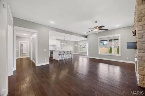 Living - 853 E Apollo Ct, Nixa, MO 65714 photo 3 of 5