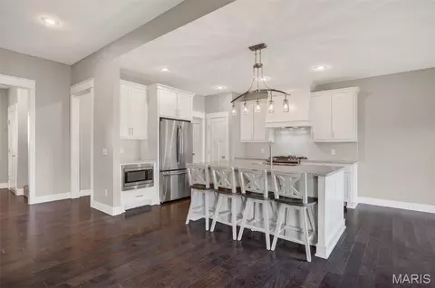 Kitchen - 853 E Apollo Ct, Nixa, MO 65714 photo 4 of 5