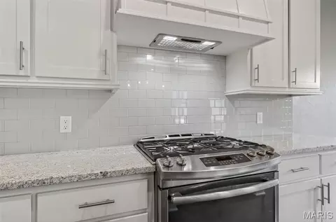 Kitchen - 853 E Apollo Ct, Nixa, MO 65714 photo 5 of 5