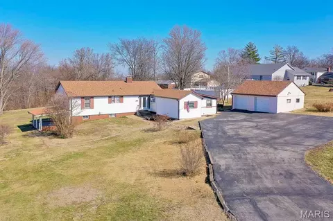 1460 Crystal Heights Rd, Crystal City, MO 63019