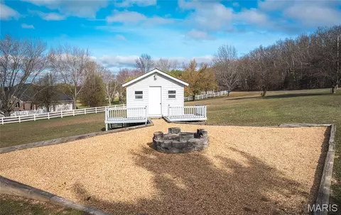 Exterior - 10605 Larson Ln, Rolla, MO 65401 photo 5 of 15