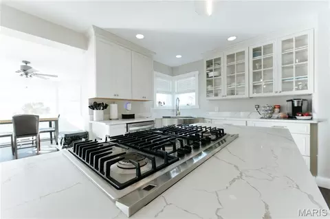 Kitchen - 10605 Larson Ln, Rolla, MO 65401 photo 3 of 17