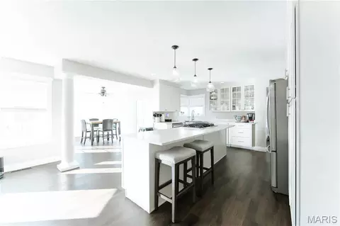 Kitchen - 10605 Larson Ln, Rolla, MO 65401 photo 8 of 17