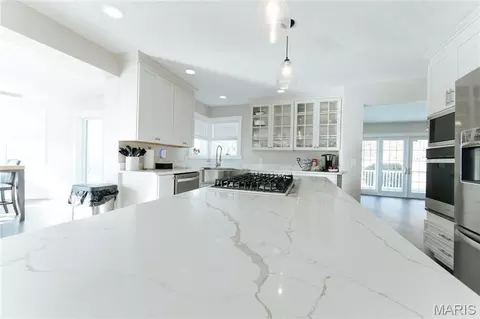 Kitchen - 10605 Larson Ln, Rolla, MO 65401 photo 2 of 17