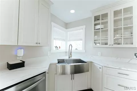 Kitchen - 10605 Larson Ln, Rolla, MO 65401 photo 13 of 17