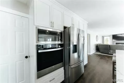 Kitchen - 10605 Larson Ln, Rolla, MO 65401 photo 11 of 17