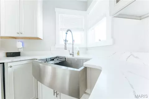 Kitchen - 10605 Larson Ln, Rolla, MO 65401 photo 16 of 17
