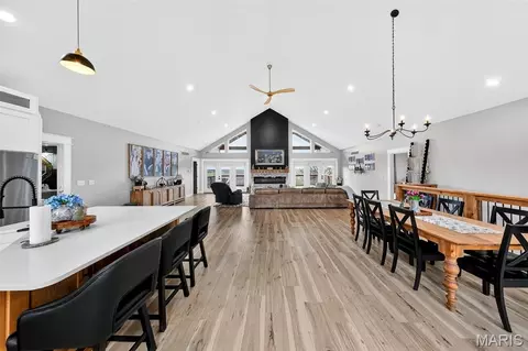 Dining - 1870 Highway K, Saint Clair, MO 63077 photo 1 of 5