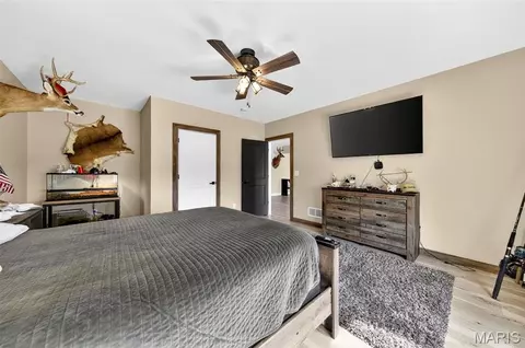 Bedroom - 1870 Highway K, Saint Clair, MO 63077 photo 9 of 13