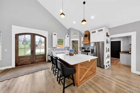 Entry Way - 1870 Highway K, Saint Clair, MO 63077 photo 1 of 2