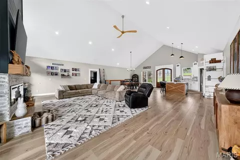 Living - 1870 Highway K, Saint Clair, MO 63077 photo 1 of 2