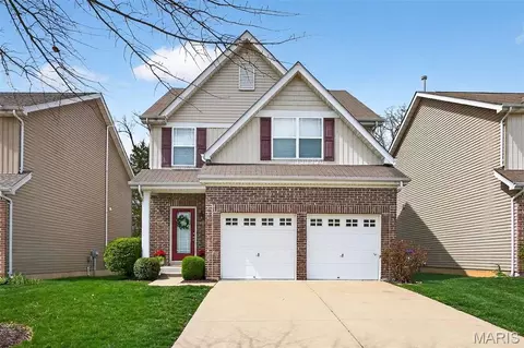 461 Parkgate Dr, Lake Saint Louis, MO 63367