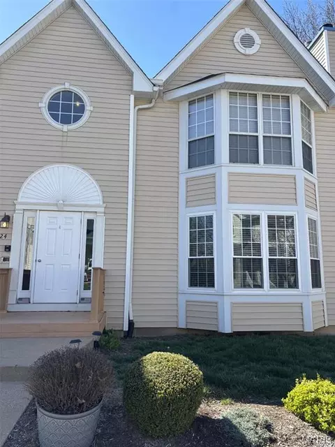 1524 Whispering Creek Dr #A, Ballwin, MO 63021