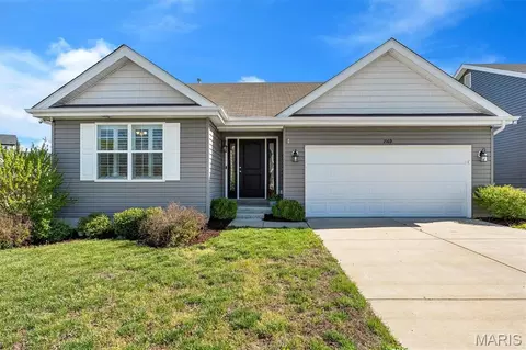 2169 Windswept Farms Dr, Eureka, MO 63025