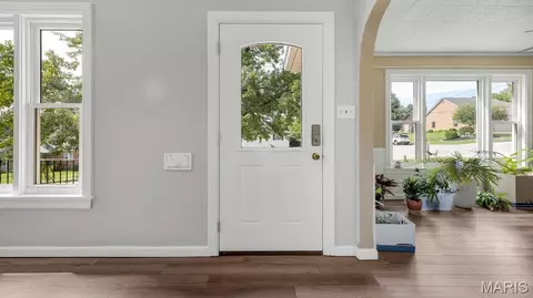 Entry Way - 437 W 8th St, Hermann, MO 65041 photo 1 of 8