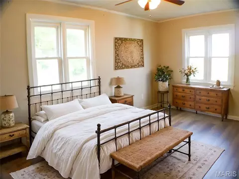 Bedroom - 437 W 8th St, Hermann, MO 65041 photo 3 of 8