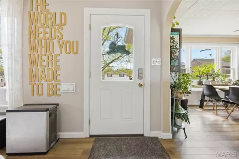 Entry Way - 437 W 8th St, Hermann, MO 65041 photo 1 of 5