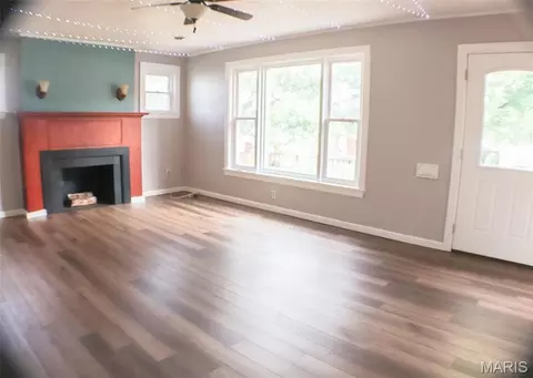 Living - 437 W 8th St, Hermann, MO 65041 photo 1 of 7