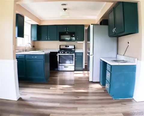 Kitchen - 437 W 8th St, Hermann, MO 65041 photo 2 of 3