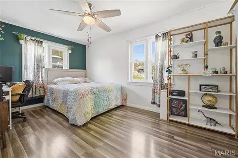 Bedroom - 437 W 8th St, Hermann, MO 65041 photo 1 of 12