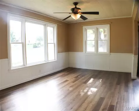 Living - 437 W 8th St, Hermann, MO 65041 photo 6 of 7