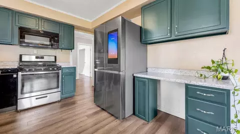 Kitchen - 437 W 8th St, Hermann, MO 65041 photo 2 of 5