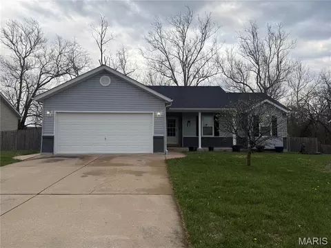 308 Excalibur Blvd, Troy, MO 63379