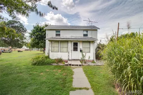 706 Harrison St, Jerseyville, IL 62052