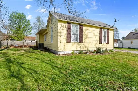 116 Marcia, Wilsonville, IL 62093