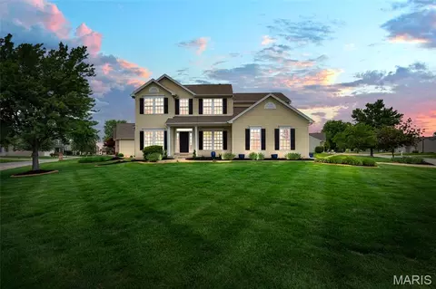 8103 Glen Arbor Dr, Lake Saint Louis, MO 63367