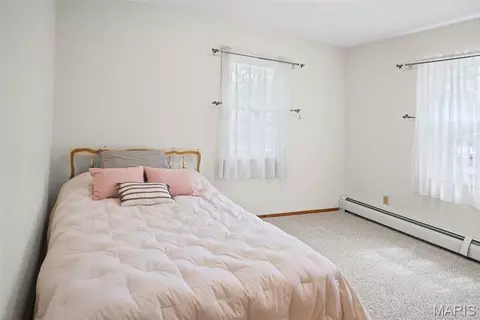 Bedroom - 9 Beth Ann Dr, Belleville, IL 62221 photo 6 of 7