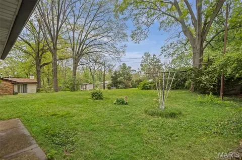 Exterior - 9 Beth Ann Dr, Belleville, IL 62221 photo 7 of 7